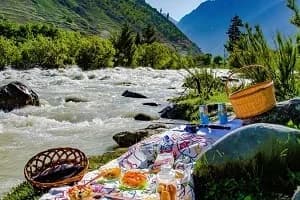 Doodhpathri lush green meadows