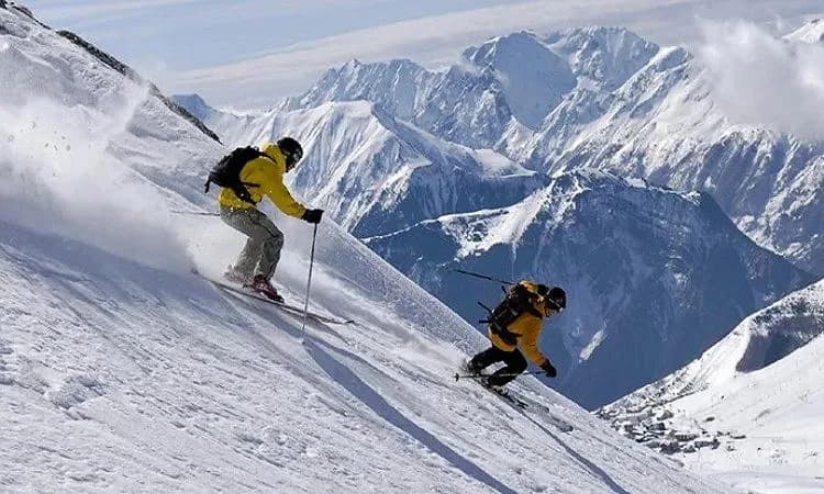 Kashmir winter snow experience in Gulmarg