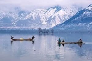 Kashmir houseboat experience on Dal Lake